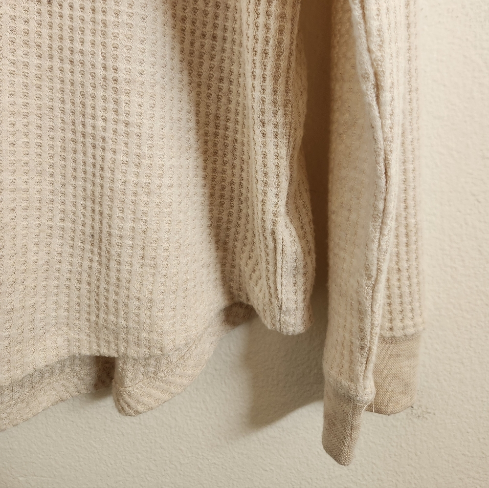 Splendid Women's Shirt Cowl Neck Waffle Knit Long Sleeve Top Cream Large NWT - Picture 5 of 8